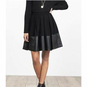 Banana Republic Faux Leather Hem Full Skirt Sz 10